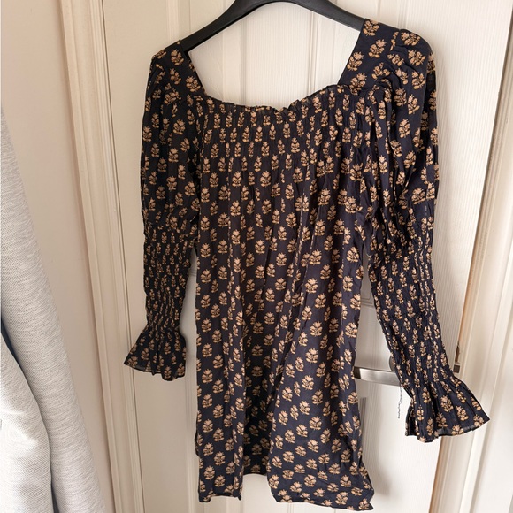 Doen Sabra Mini Dress with Gold Floral Motif - Picture 4 of 4